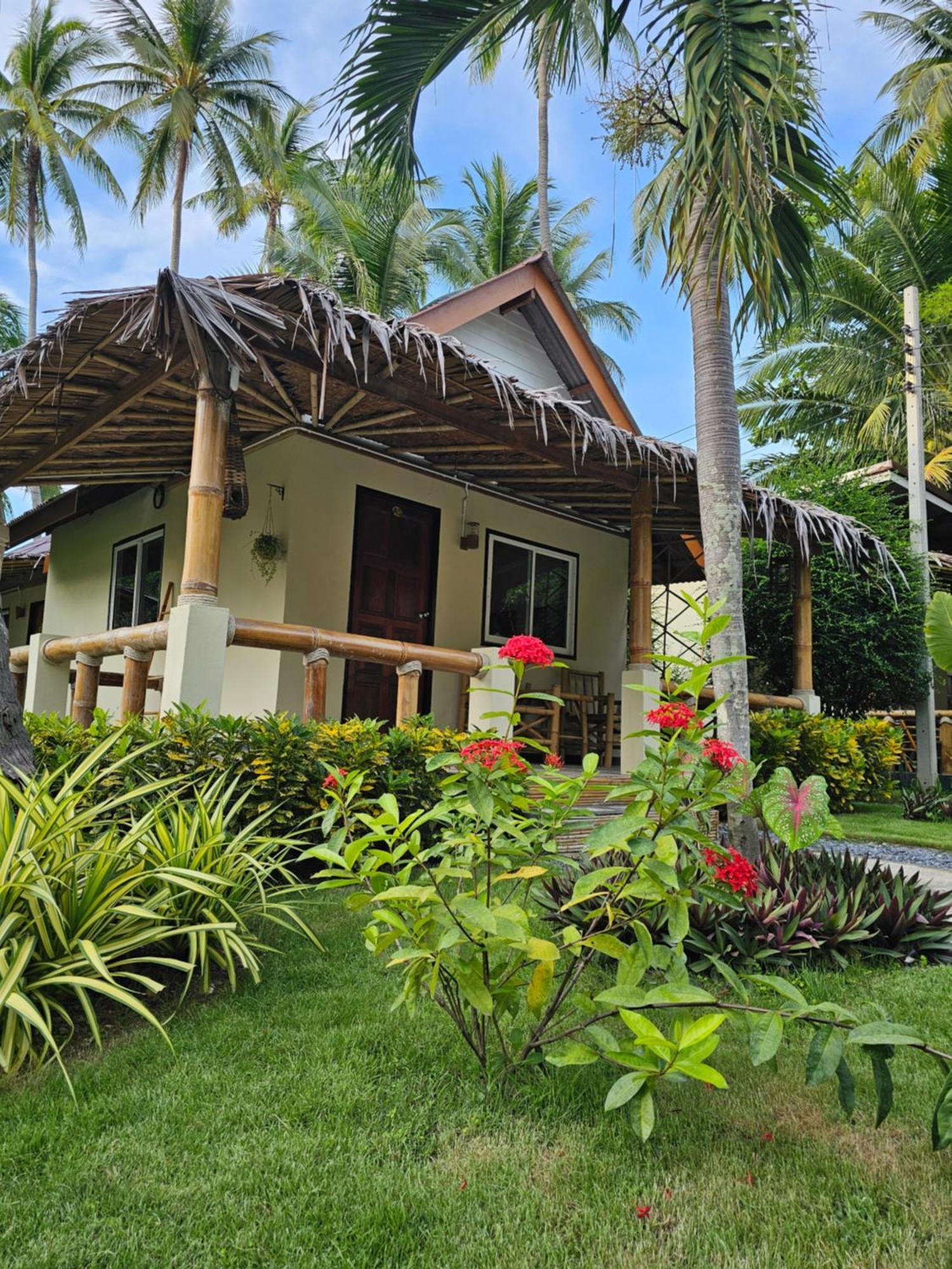 The Mellow Mango Hotel Koh Lanta Exterior photo